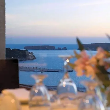 Tina's House Hotel