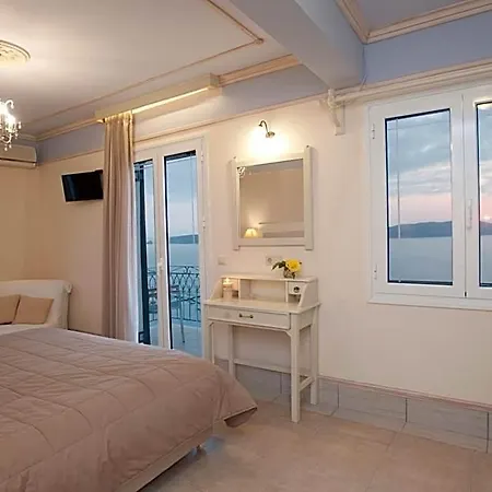 Tina's House Hotel 4*