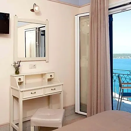 Tina's House Hotel 4*